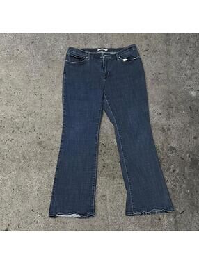 Women’s Levi’s Classic Bootcut Dark Wash Jeans - 33x32